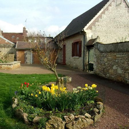 Gîte à la campagne Cressonsacq Exterior foto