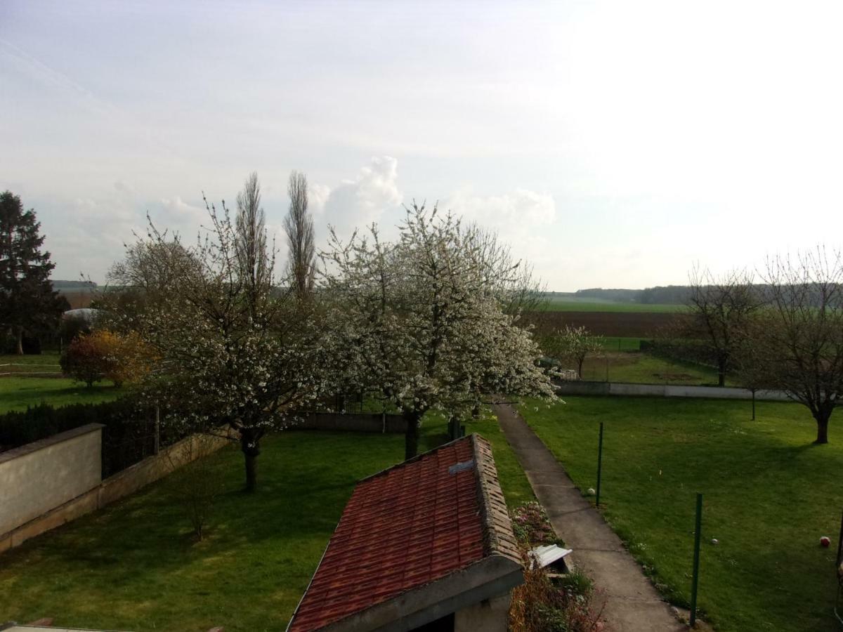 Gîte à la campagne Cressonsacq Exterior foto